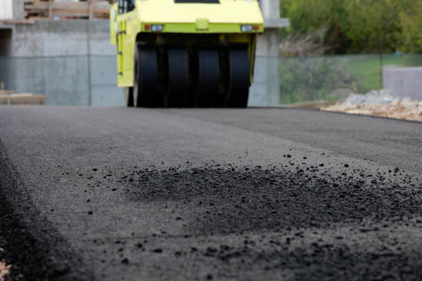 Best Professional Driveway Pavers  in Columbus, KS